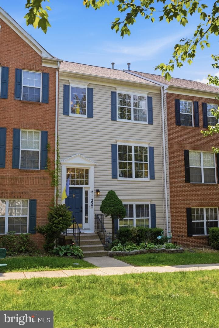 21123 Camomile Court #113 photo 54