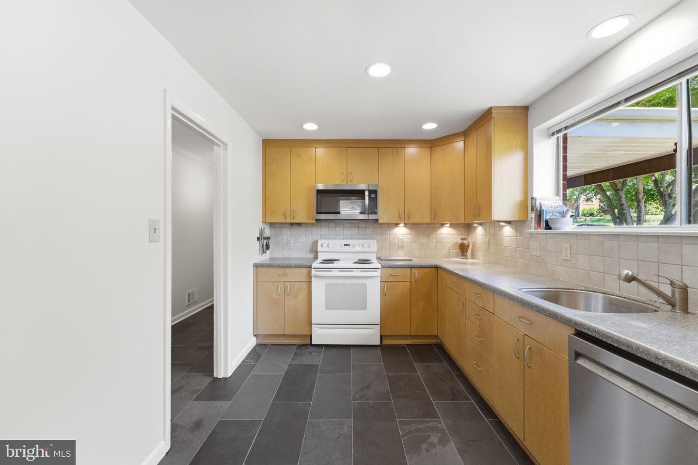 11408 Gilsan Street photo 10