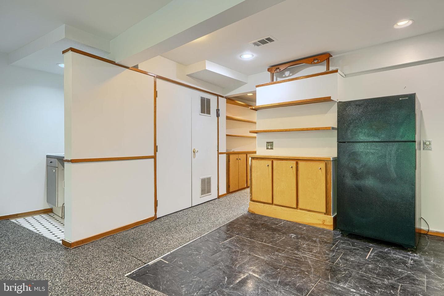 9 Long Green Court photo 41