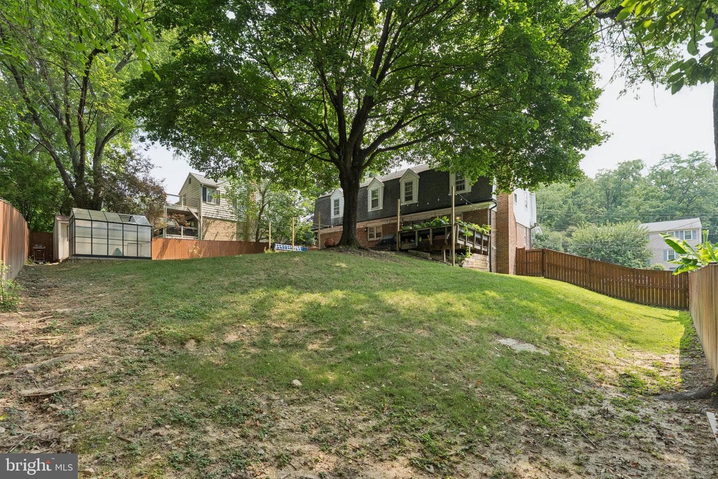 9712 Hill Street photo 40