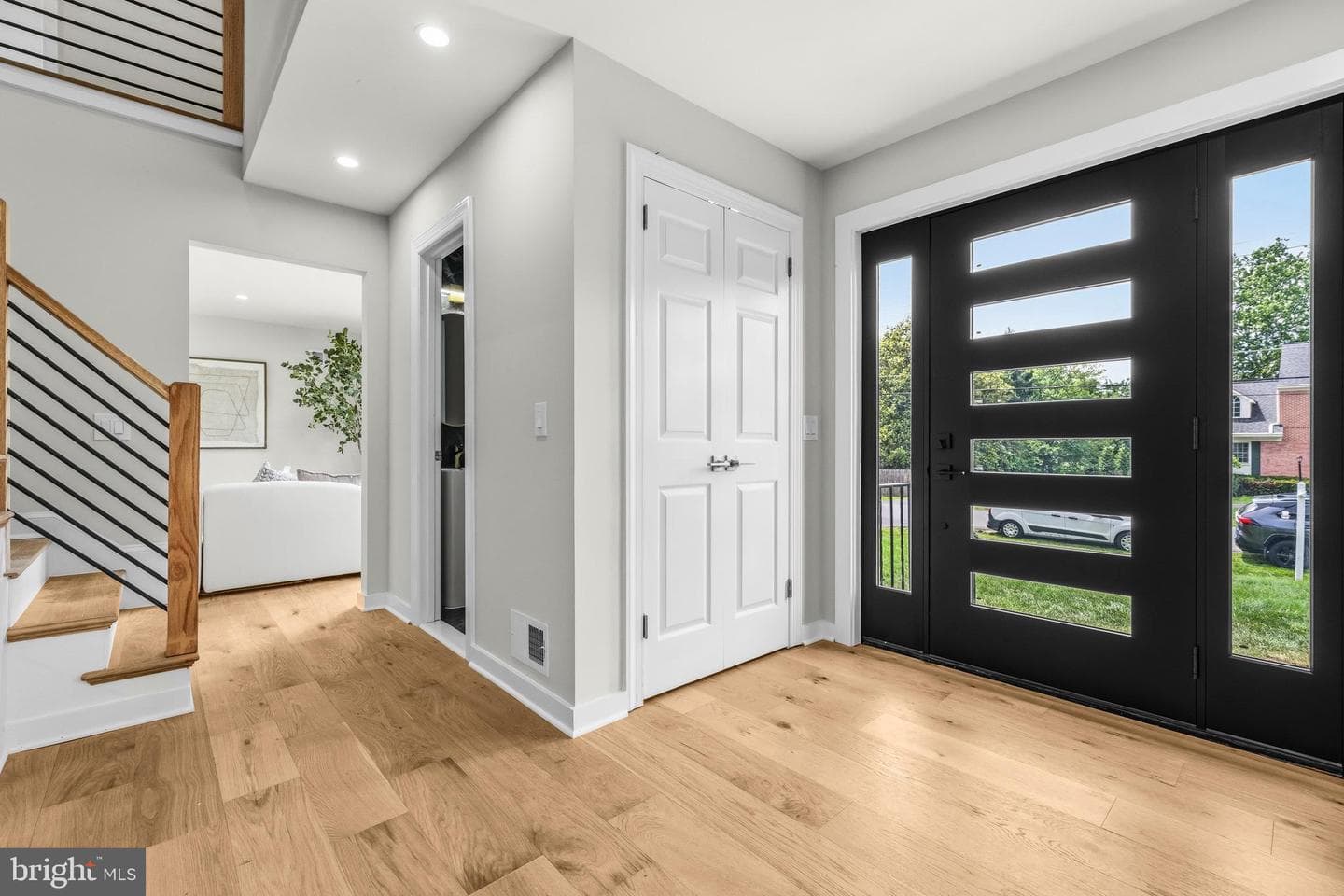 11109 Luxmanor Road photo 2