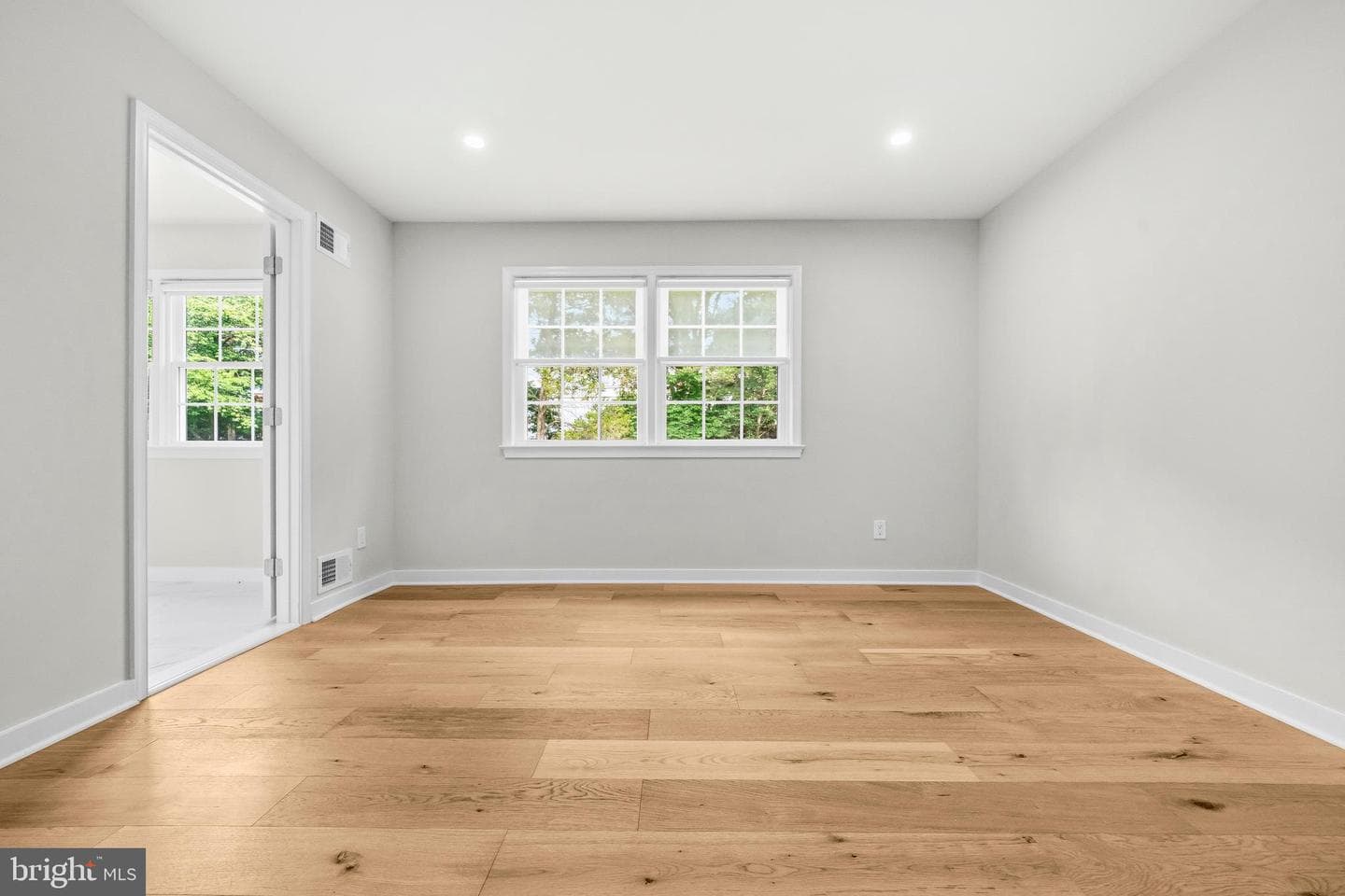 11109 Luxmanor Road photo 24