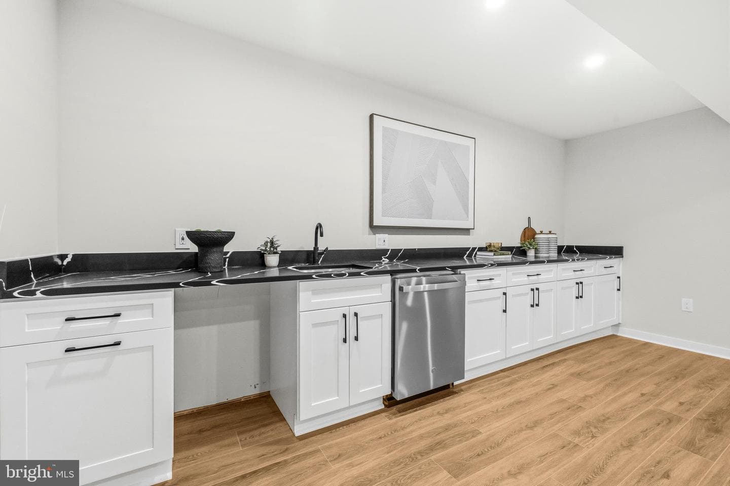 11109 Luxmanor Road photo 36