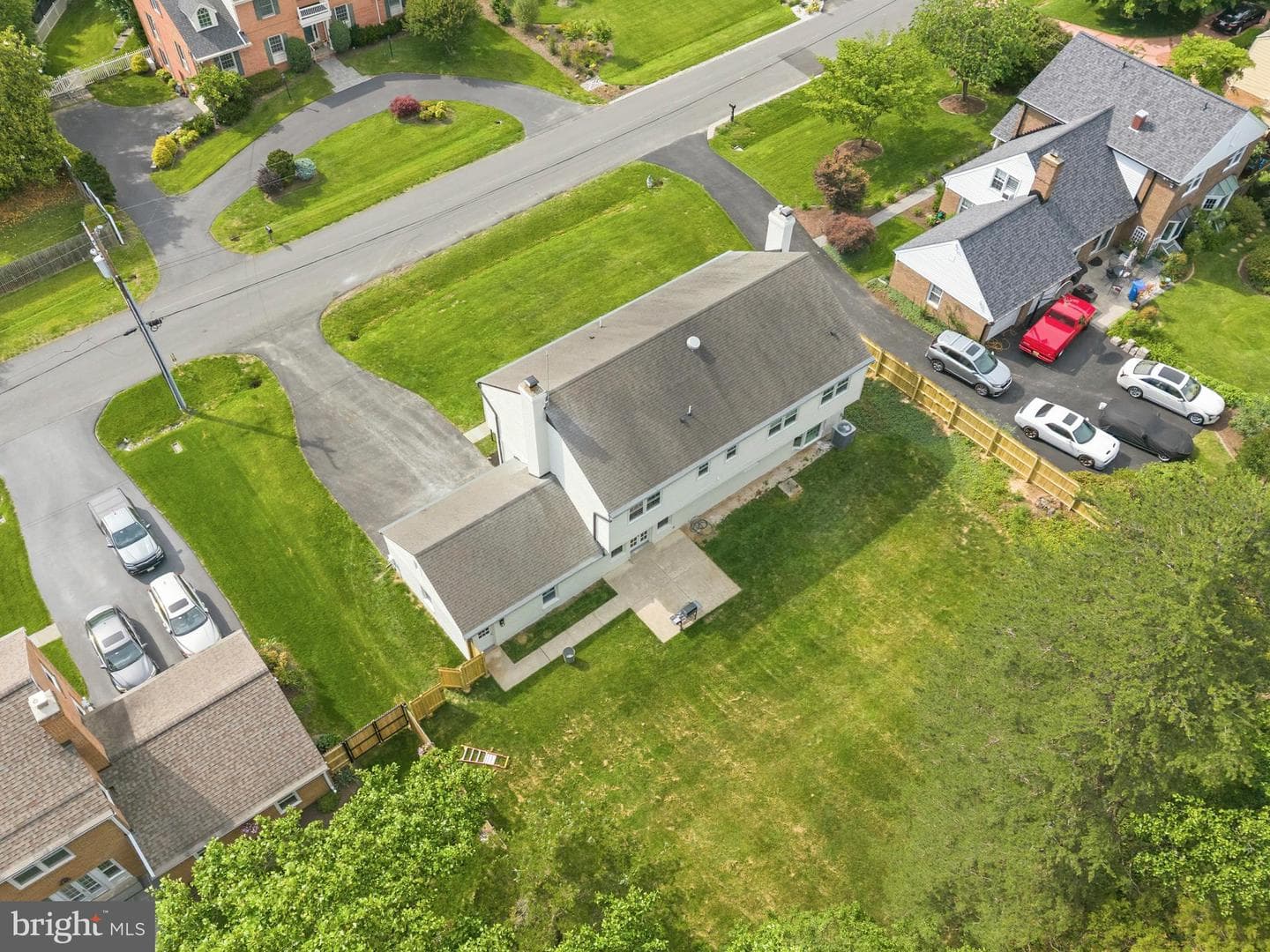 11109 Luxmanor Road photo 53