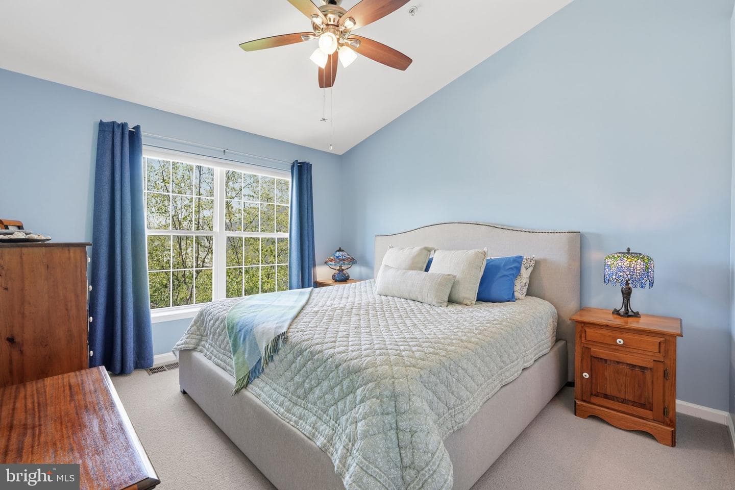 214 Fallsgrove Boulevard #12 photo 17