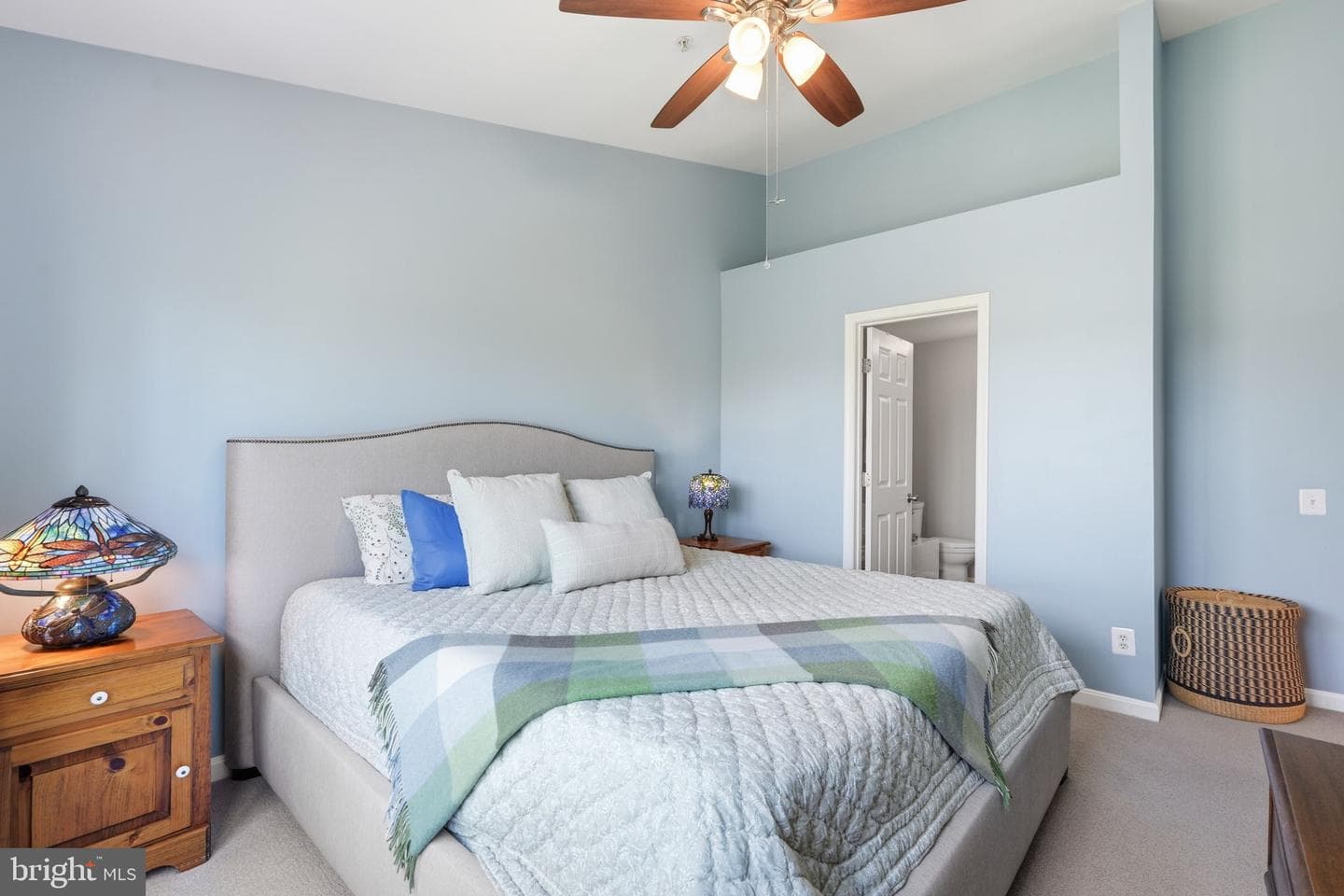 214 Fallsgrove Boulevard #12 photo 18