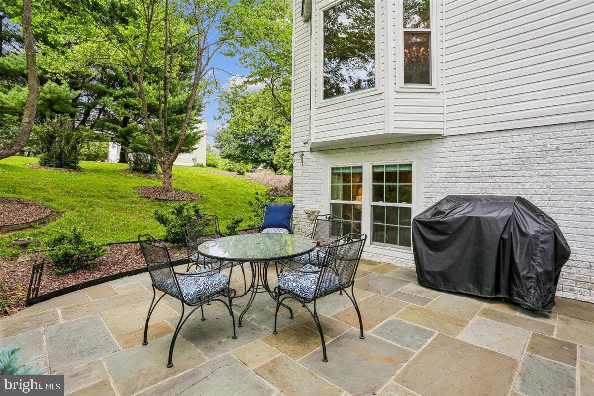 9216 English Meadow Way photo 82