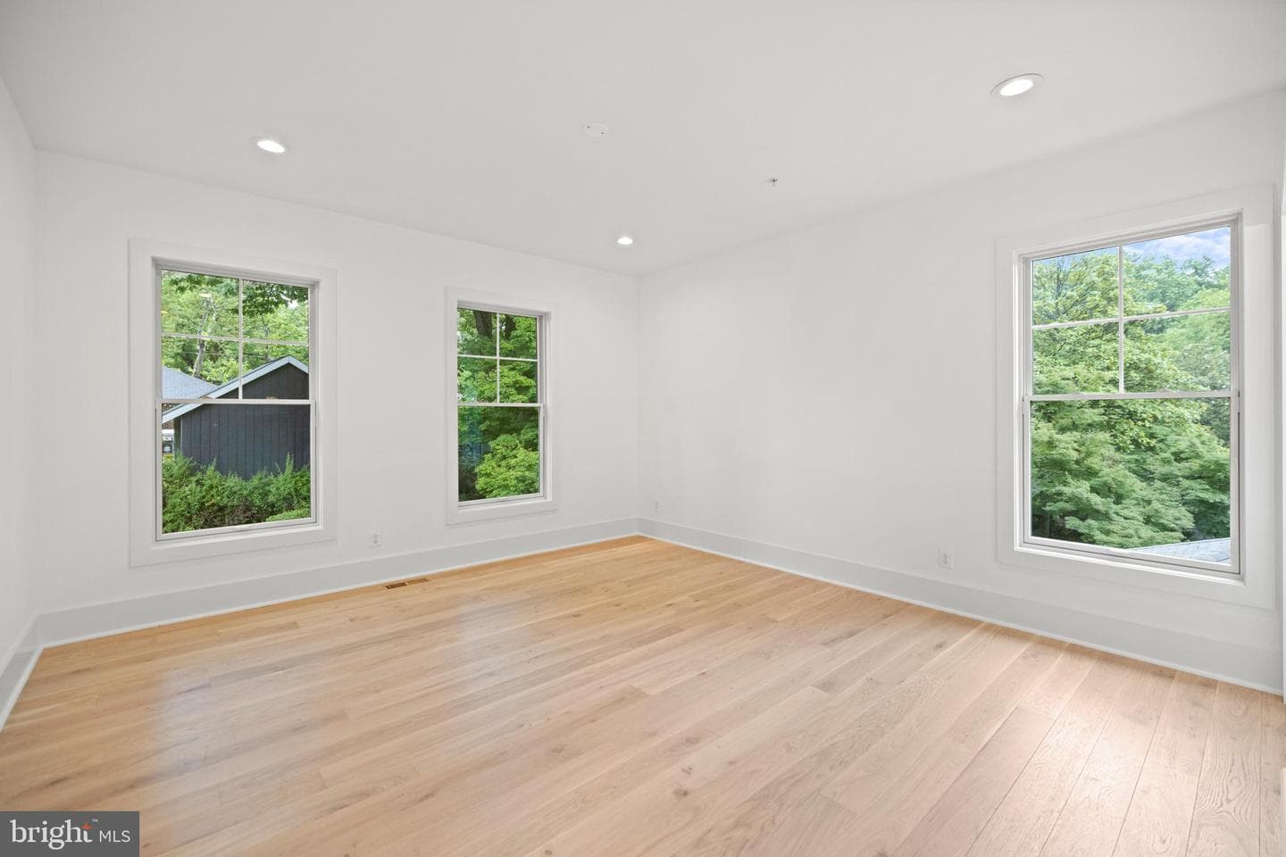 8609 Woodbrook Lane photo 30