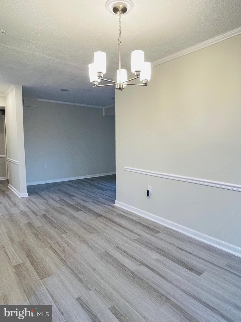 2200 Greenery Lane #101-23 photo 12