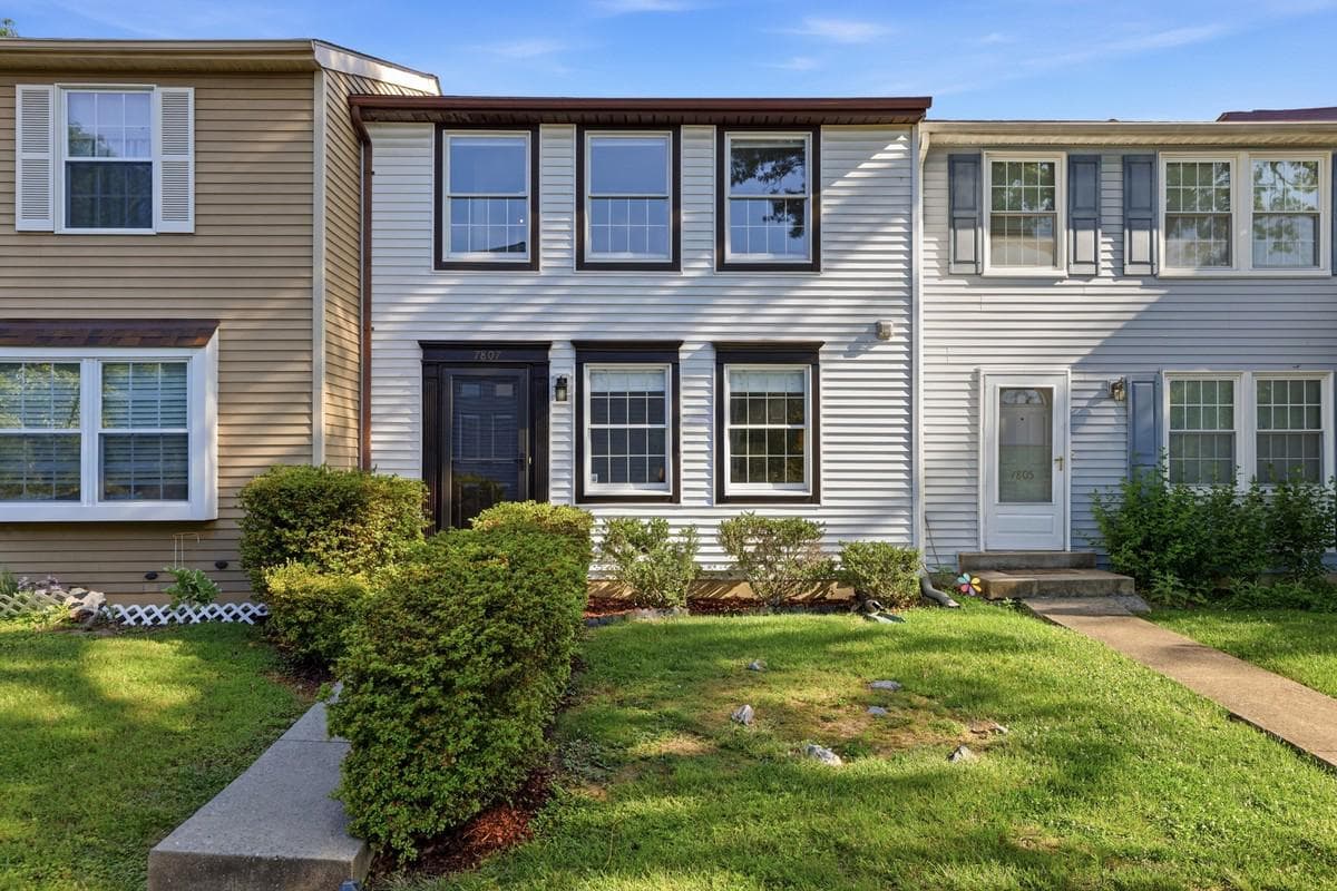 7807 Breezy Down Terrace, Rockville