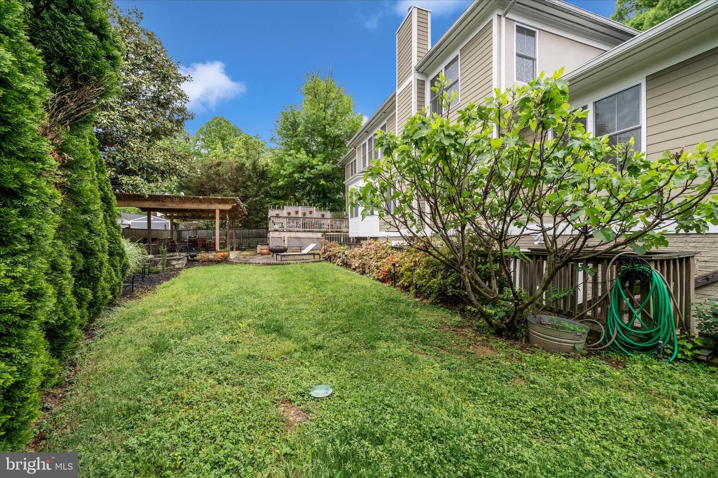10221 Tyburn Terrace photo 82
