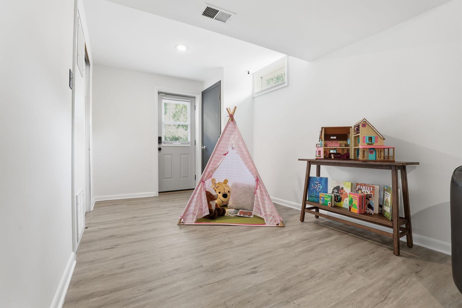 4205 White Tulip Court photo 28