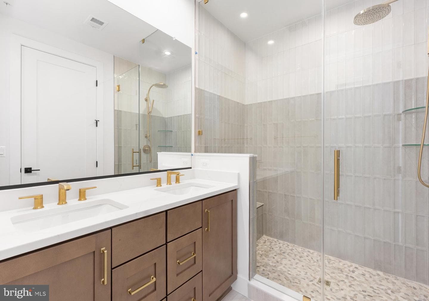 8618 Erdem Place photo 16