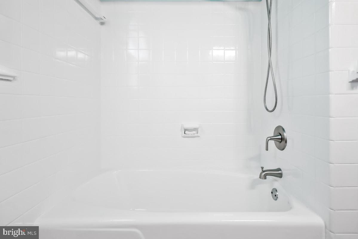 7214 Pomander Lane photo 19