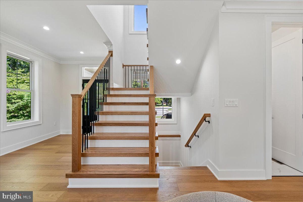 4114 Spruell Drive photo 34
