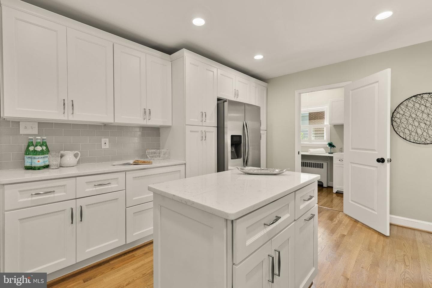10210 Carroll Place photo 14