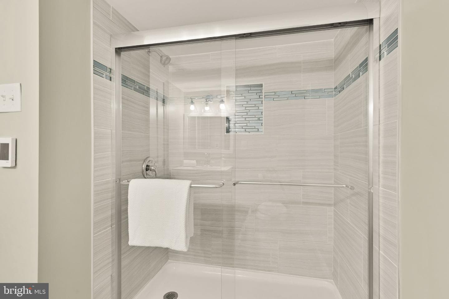 10210 Carroll Place photo 39