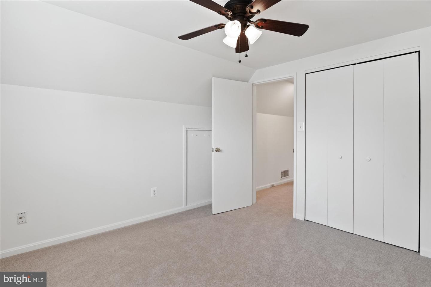 11414 Schuylkill Road photo 25