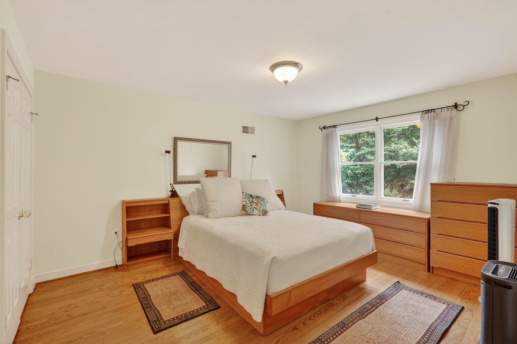 13600 Valley Drive photo 32