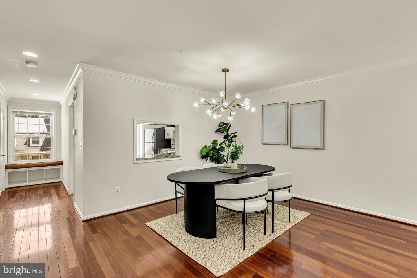8 Sangamore Court photo 11
