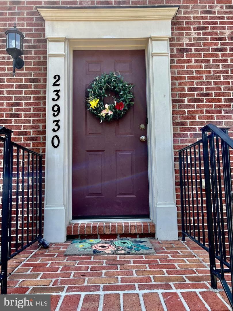 23930 Catawba Hill Drive, Clarksburg