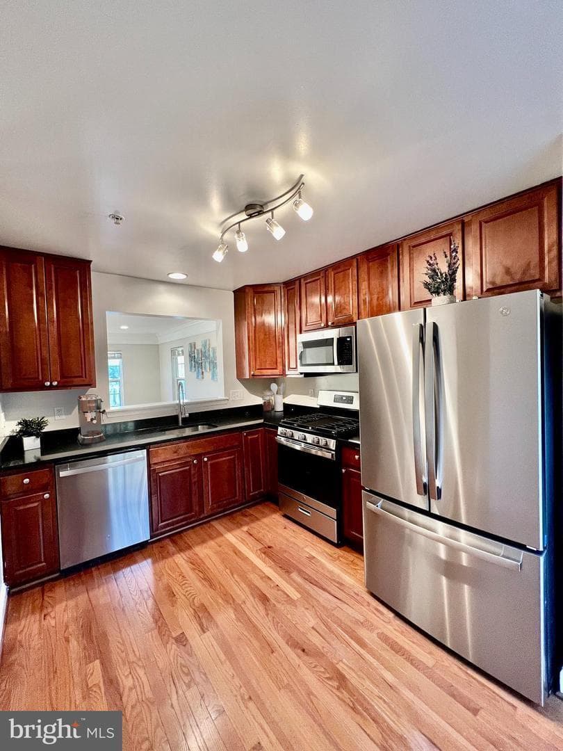 23930 Catawba Hill Drive photo 5