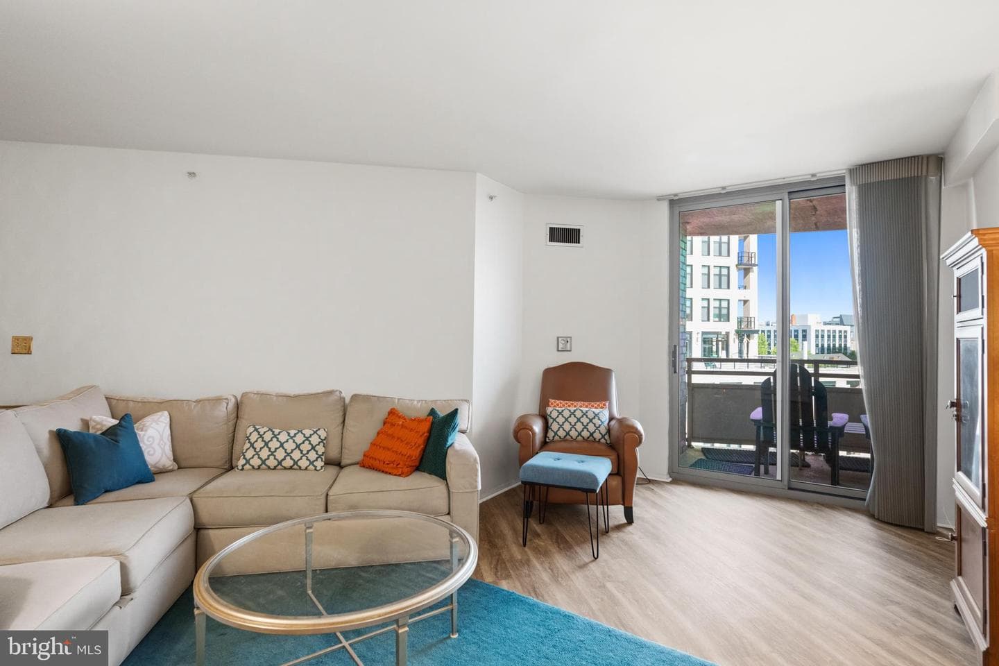 7111 Woodmont Avenue #709 photo 14