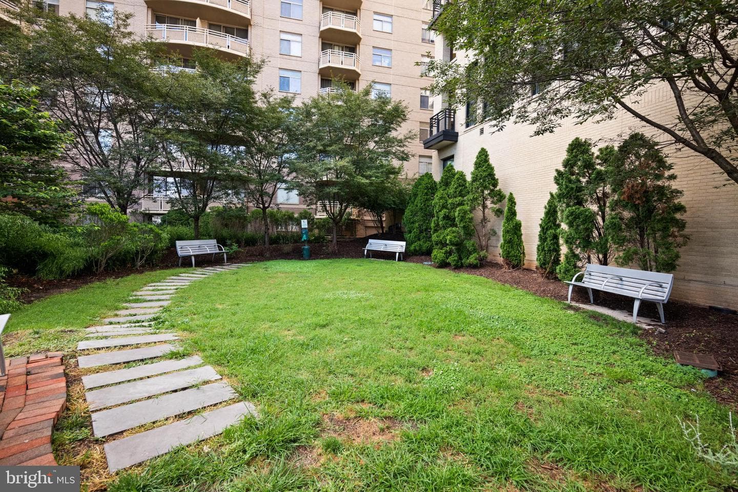 7111 Woodmont Avenue #709 photo 45
