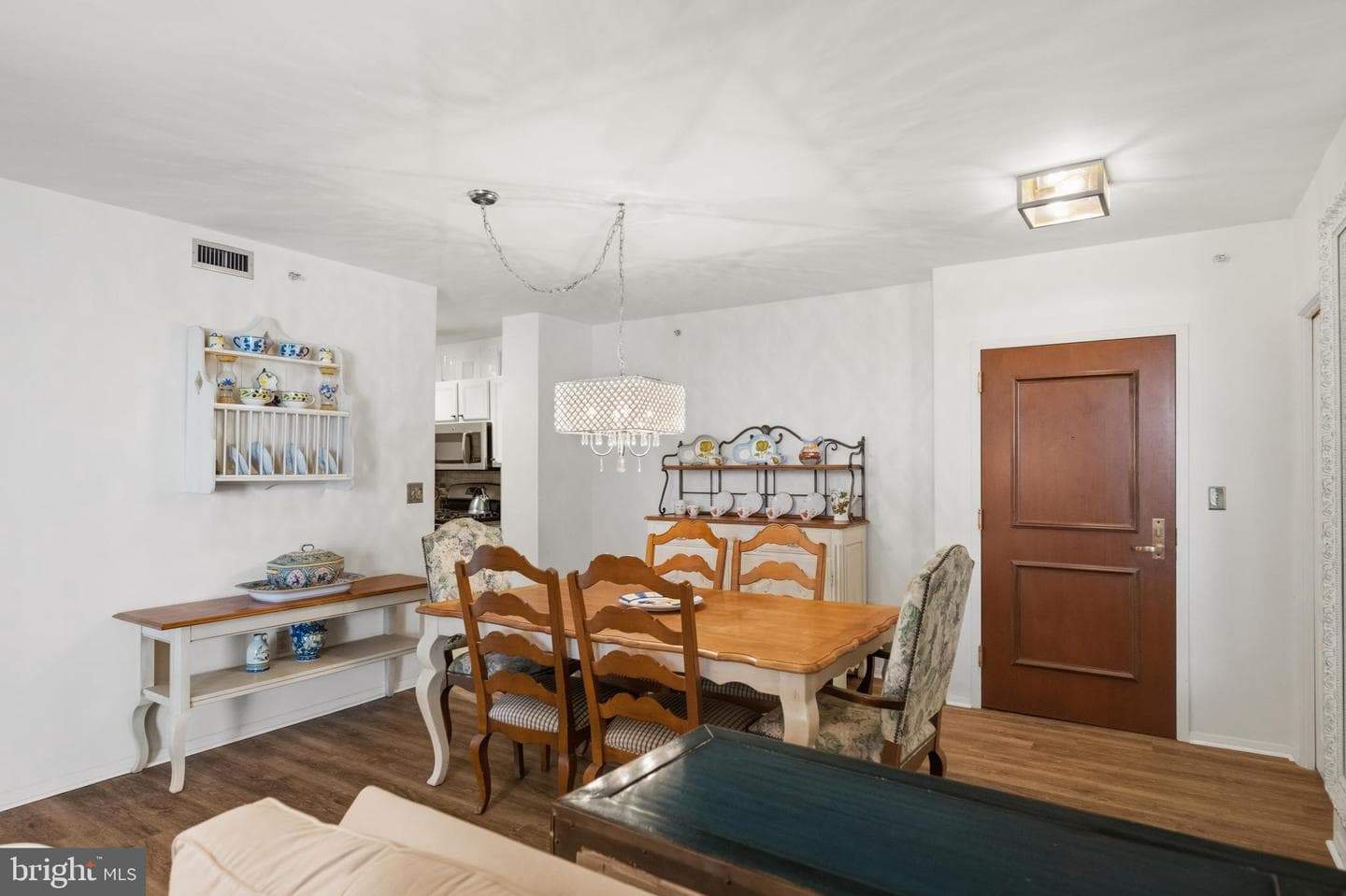 7111 Woodmont Avenue #709 photo 5