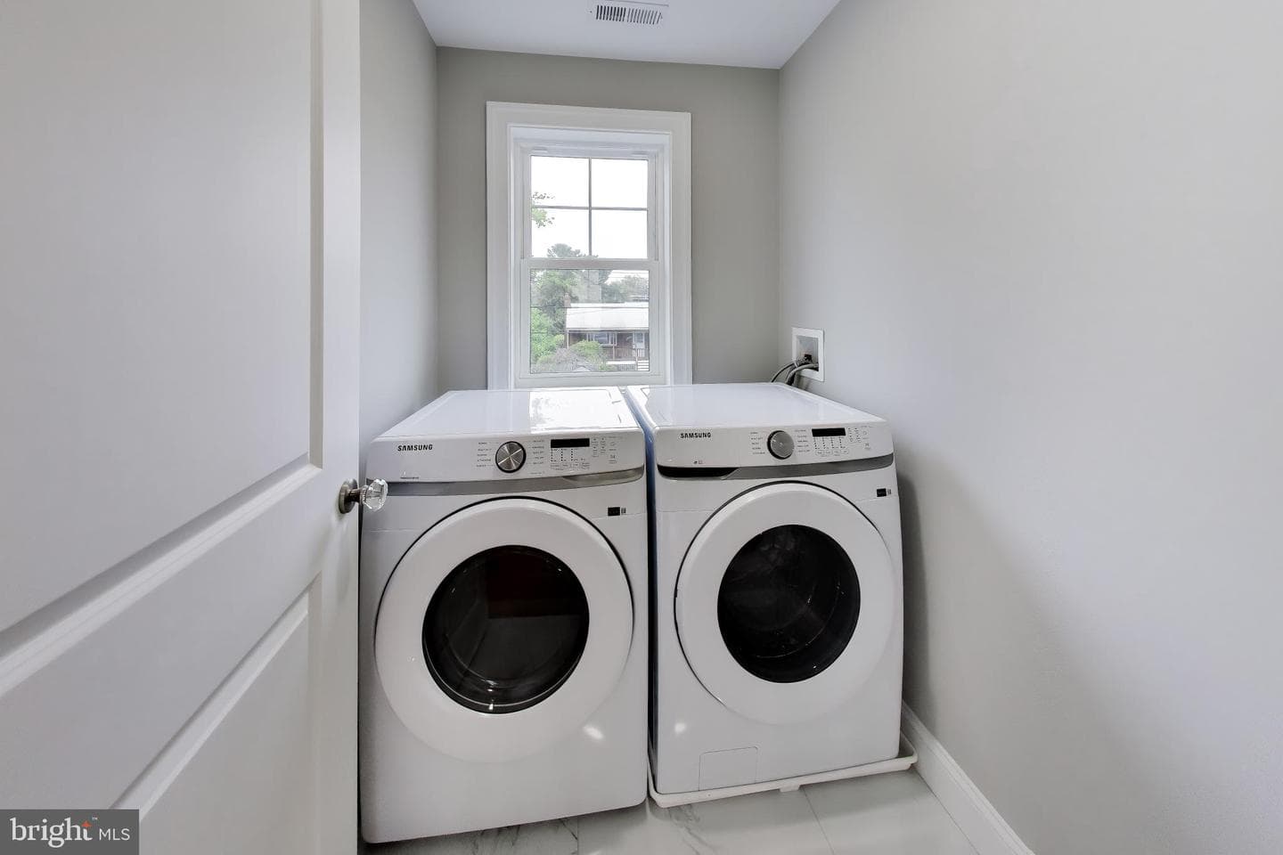 6410 Winnepeg Road photo 31