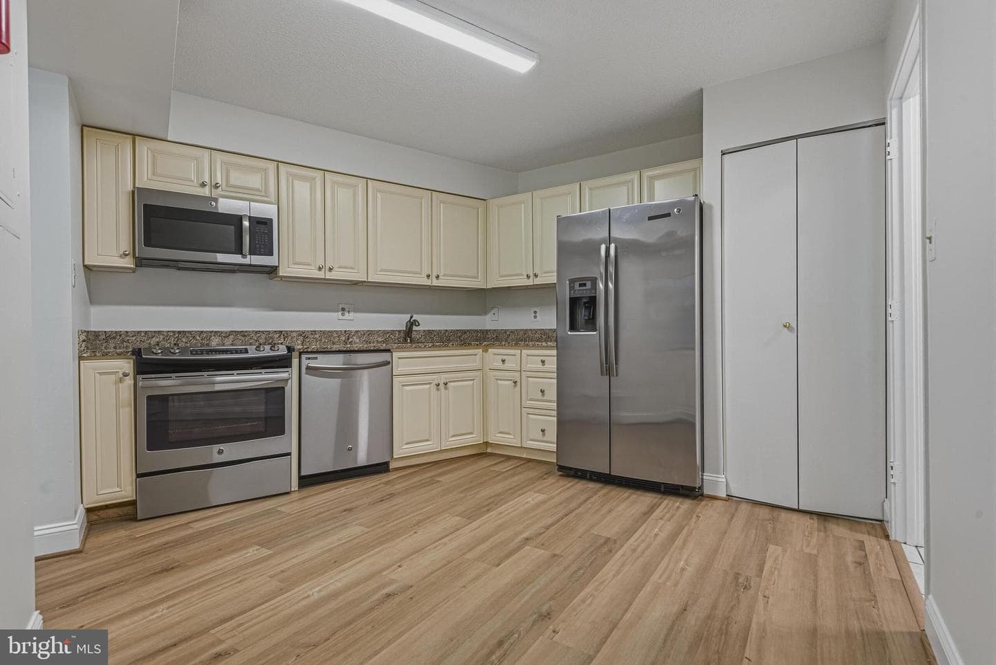 3330 N Leisure World Blvd # 5-102 photo 6