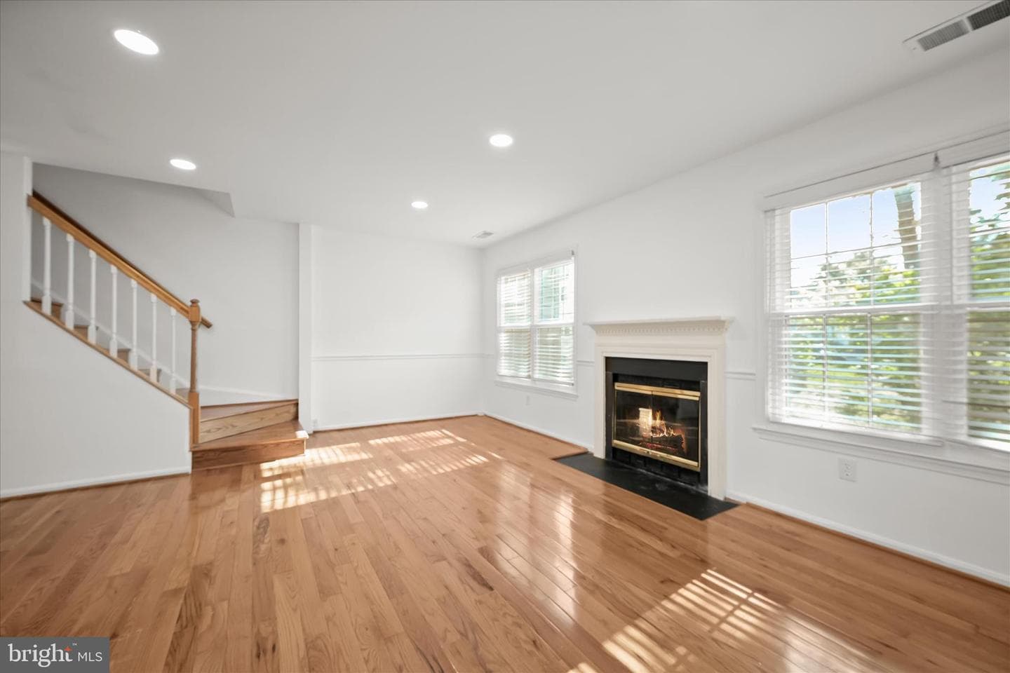 148 Barnsfield Court #204 photo 15