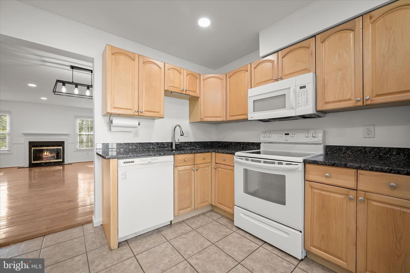 148 Barnsfield Court #204 photo 4