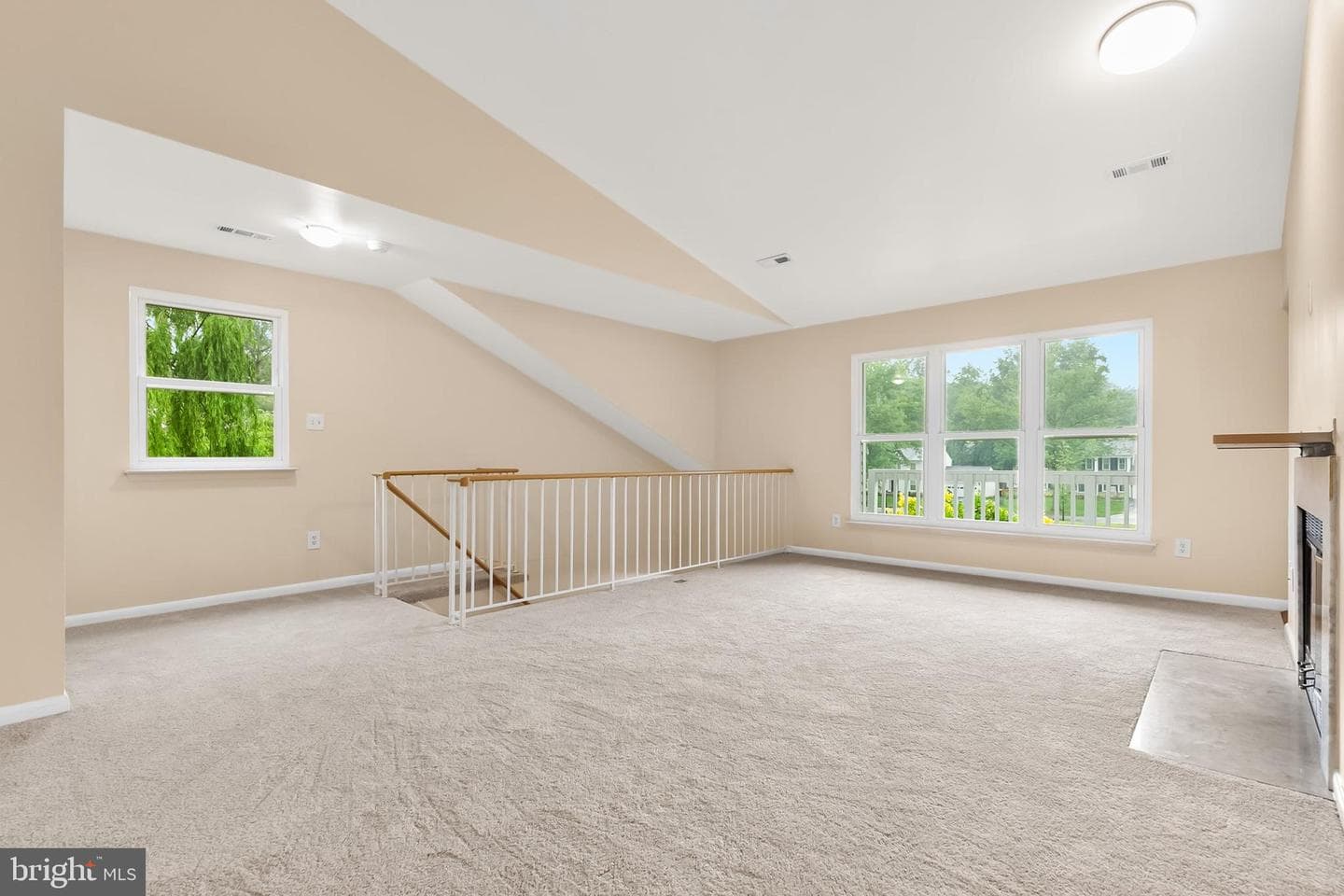 18146 Rolling Meadow Way photo 12