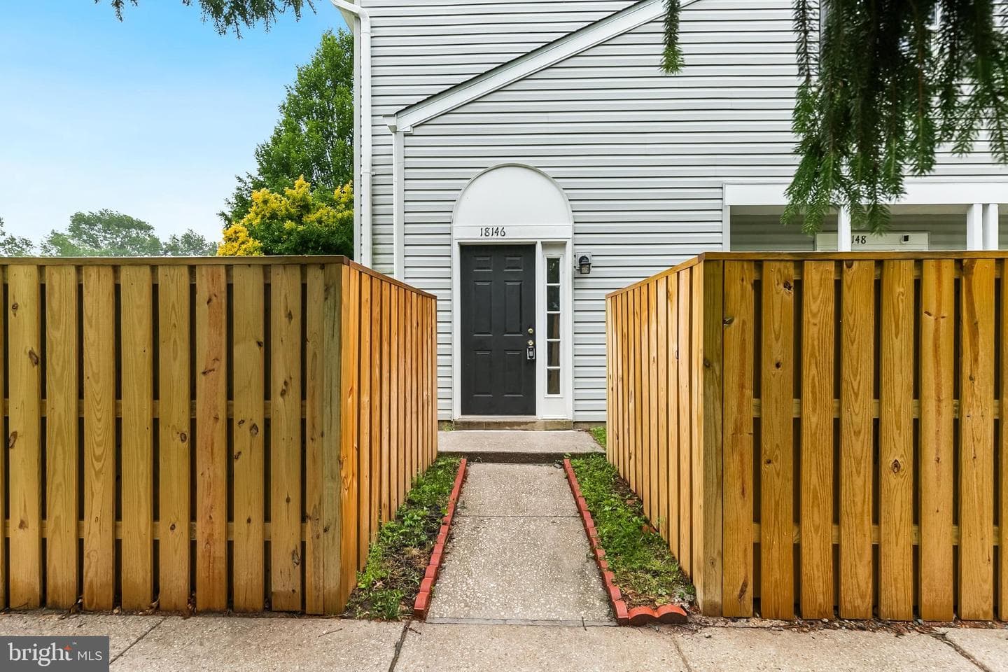 18146 Rolling Meadow Way photo 3