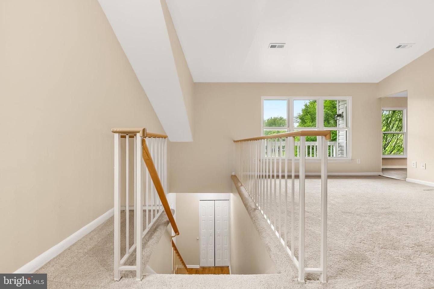 18146 Rolling Meadow Way photo 7