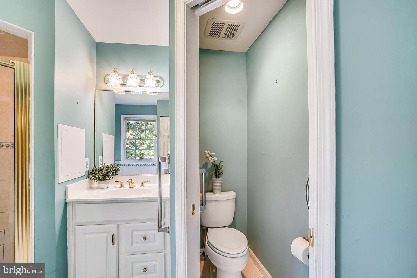 24109 Doreen Dr photo 13