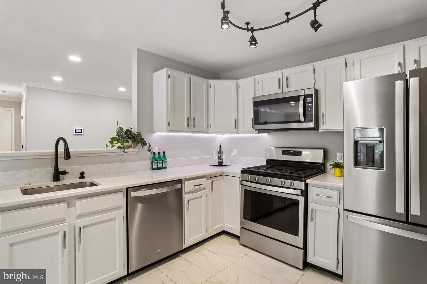 20408 Shore Harbour Drive #5-M photo 18