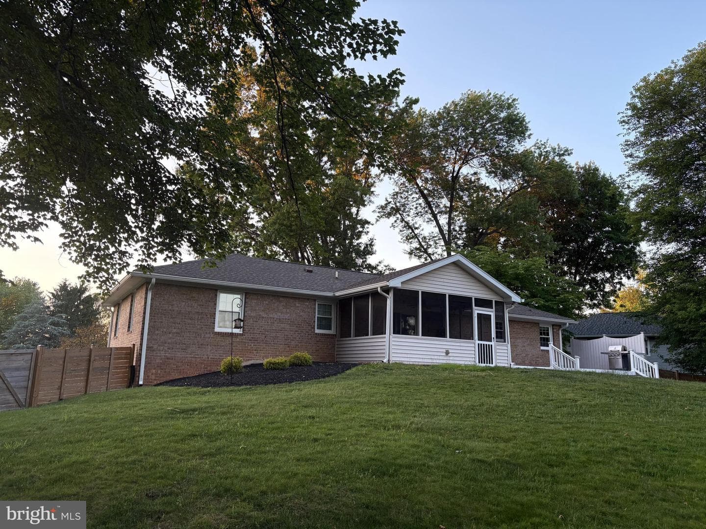 17617 Prince Edward Drive photo 30