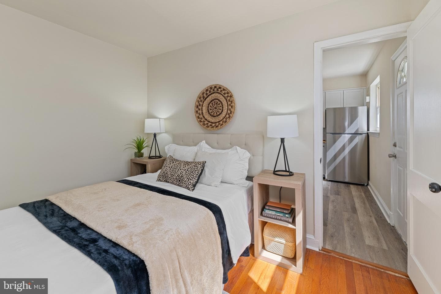 10205 Douglas Avenue photo 12