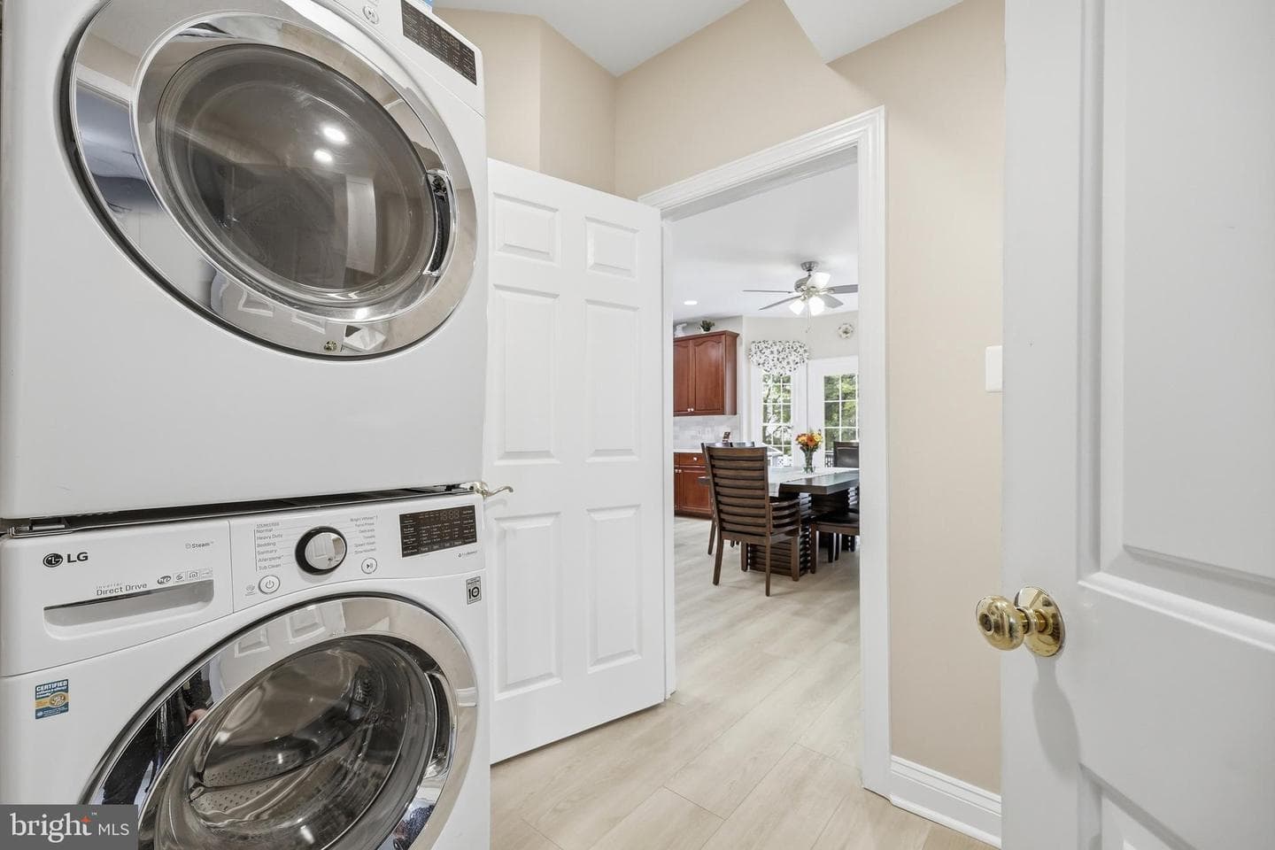 5019 Tothill photo 23
