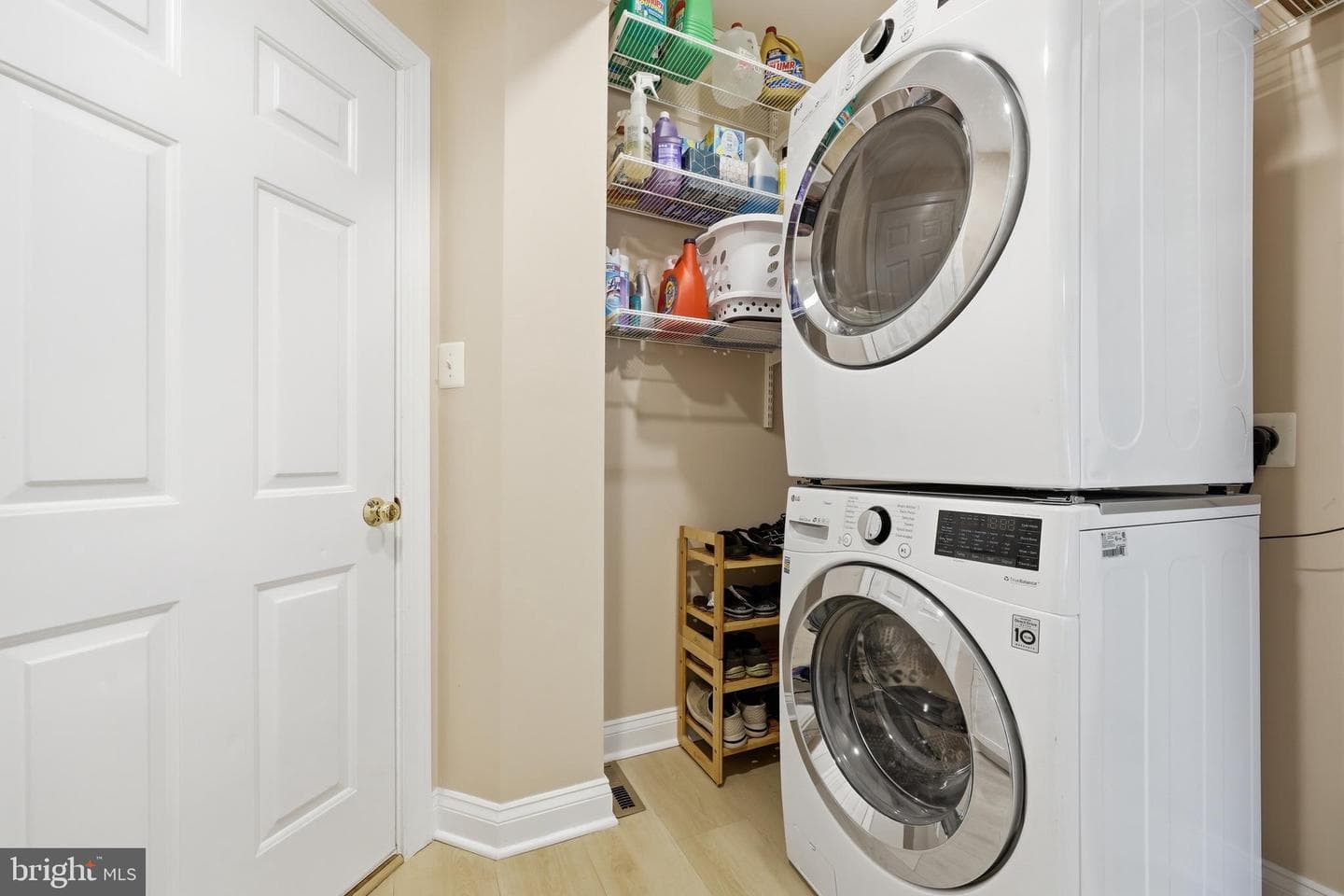 5019 Tothill photo 24