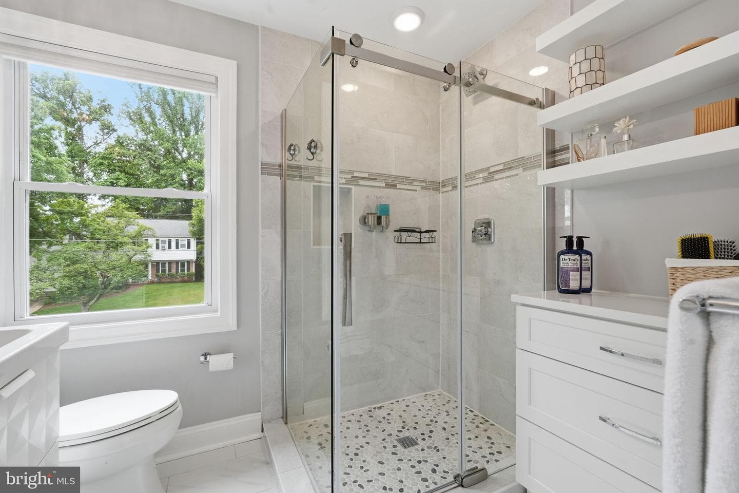 8803 Liberty Lane photo 45