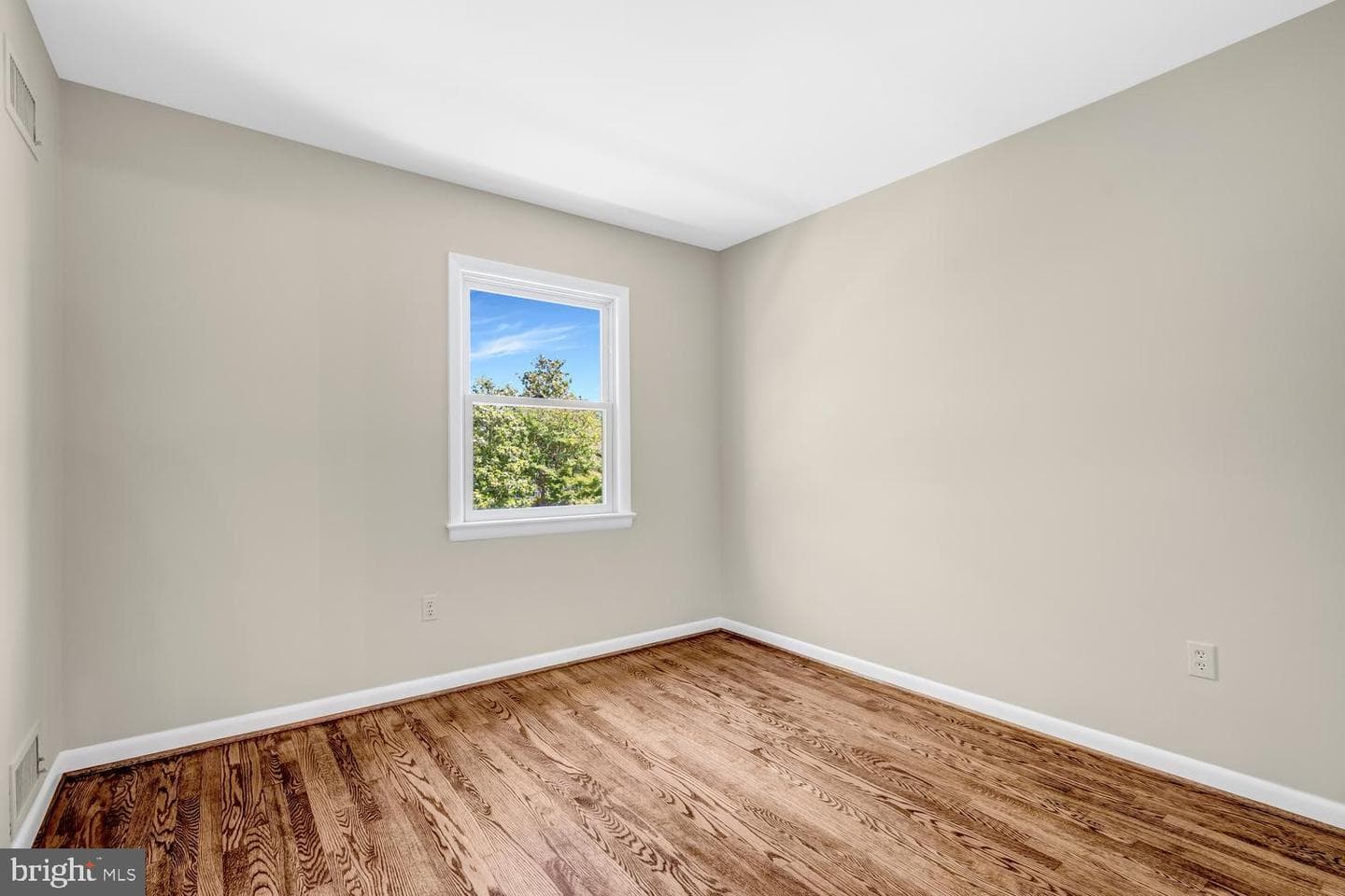 5128 Clavel Terrace photo 34