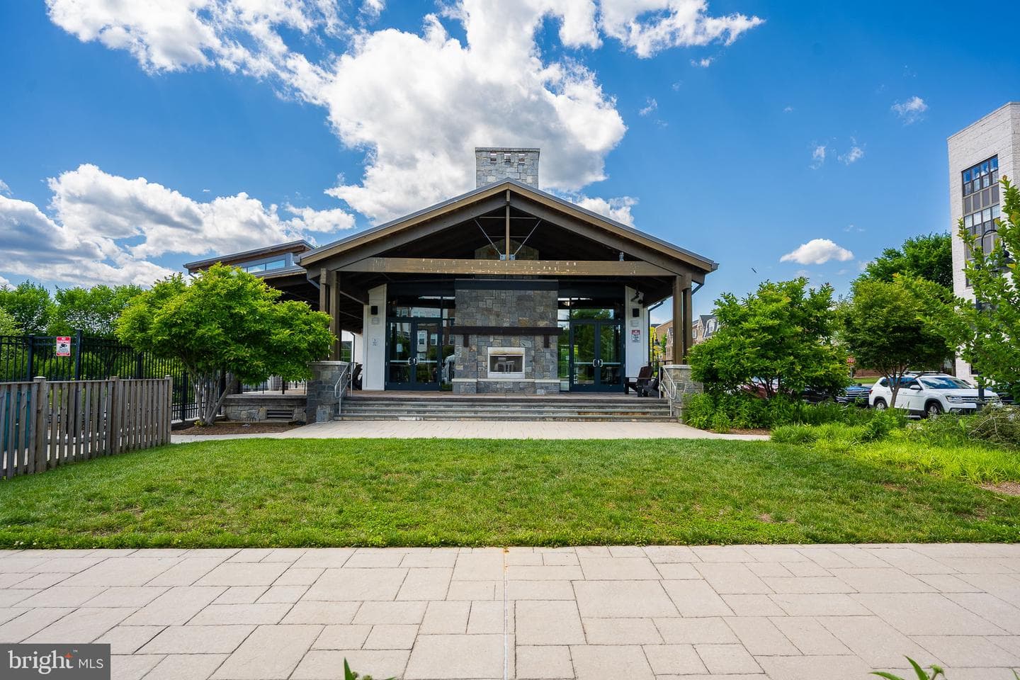 310 Crown Park Avenue photo 66