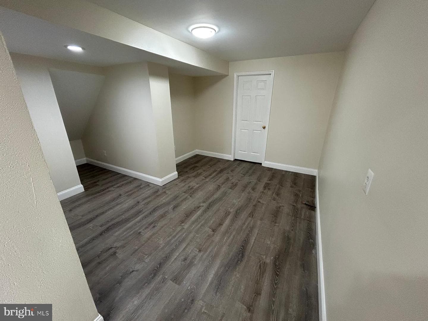 18527 Meadowland Terrace photo 45