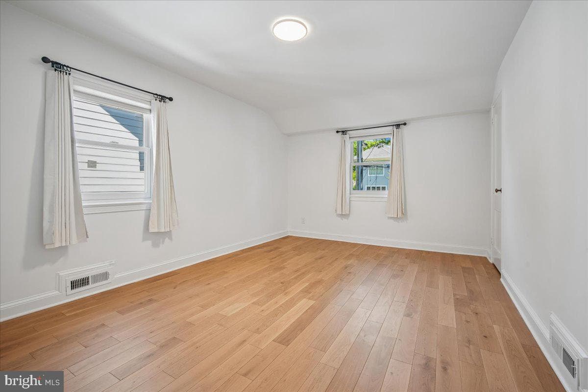 5304 Sherrill Avenue photo 17