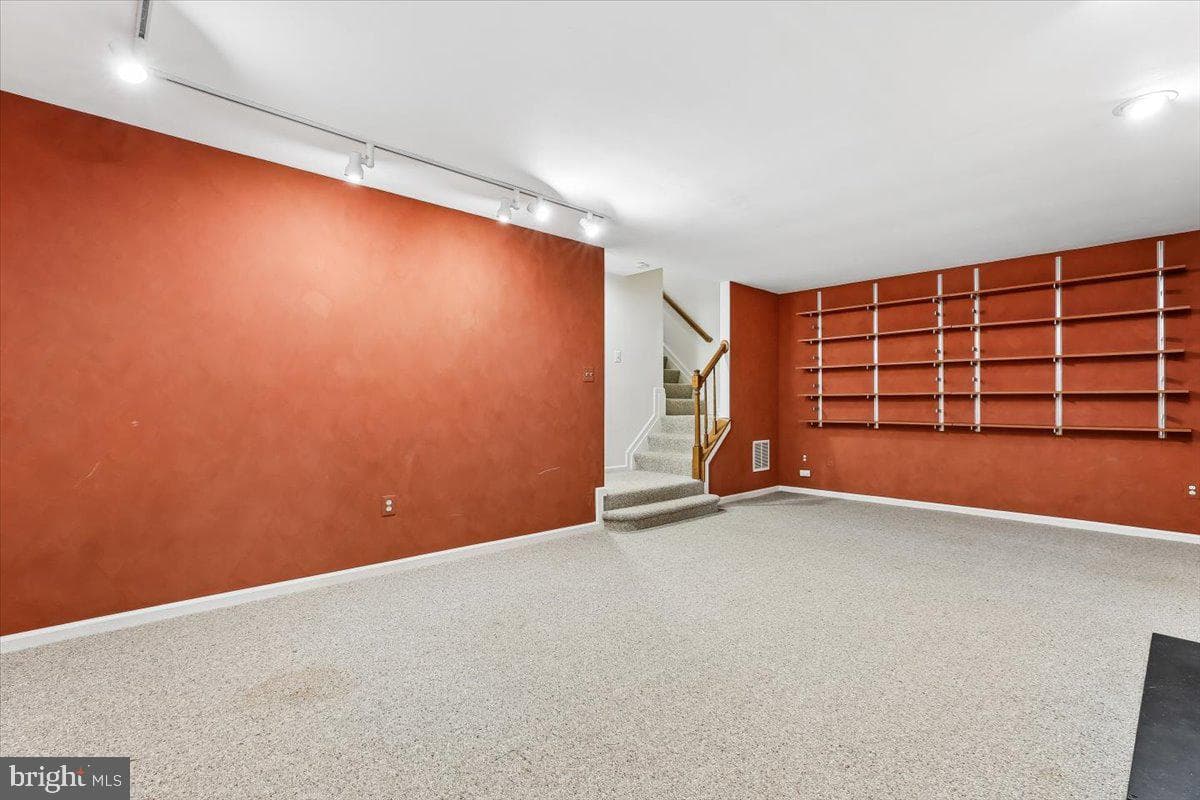6024 Loganwood photo 60