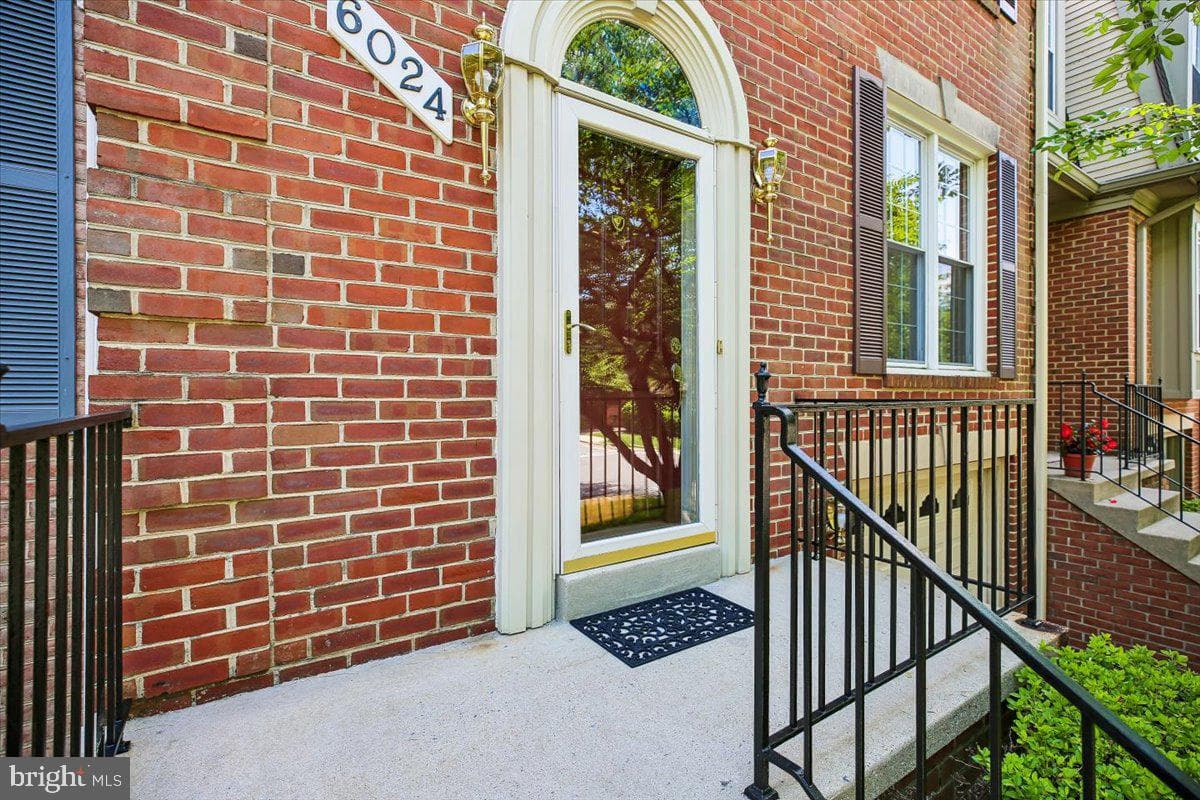 6024 Loganwood photo 94