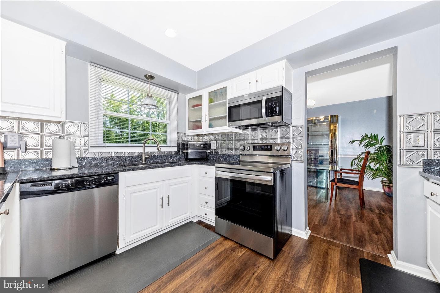 17021 Flatwood Road photo 9